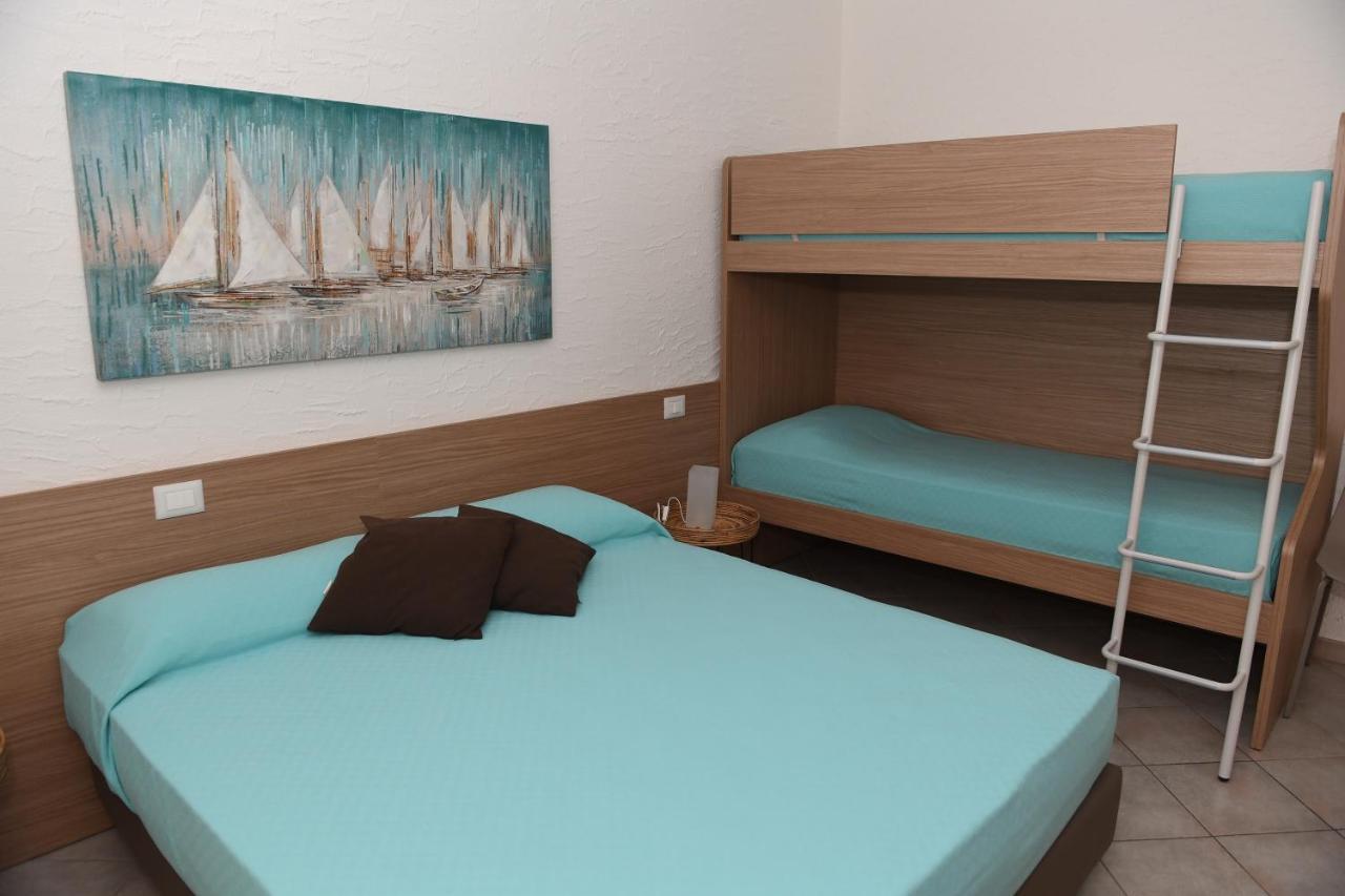 לאזיסה Blue Apartment - A Due Passi Dal Lago, Parcheggio Privato מראה חיצוני תמונה