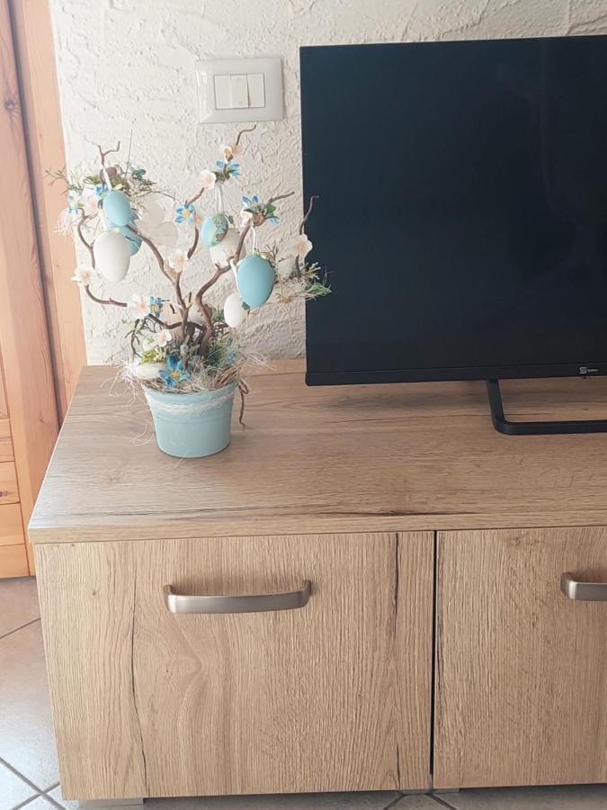 לאזיסה Blue Apartment - A Due Passi Dal Lago, Parcheggio Privato מראה חיצוני תמונה